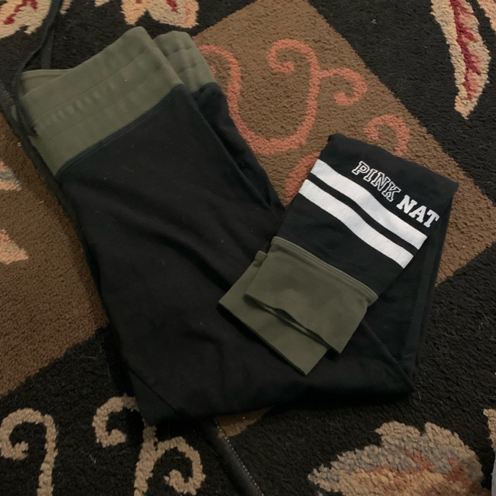 Victoria’s Secret pink yoga black legging pants